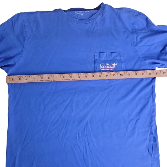 Vineyard Vines Blue Short Sleeve Tee Classic Fit. MED - Picture 6 of 7